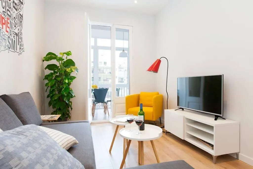 Perfectly Located 4Bed 4Bath Apartment In Barcelona 3 1 0*,  Spain