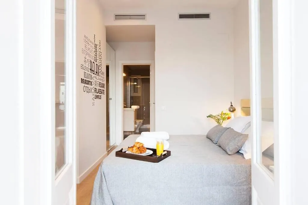 Perfectly Located 4Bed 4Bath Apartment In Barcelona 3 1 Španělsko